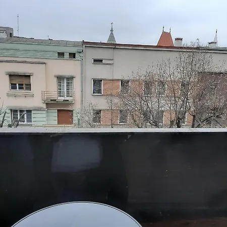 Appartamento Ultracentral Bulevard Regele Mihai Nr 10, Sc A Ap 16 *